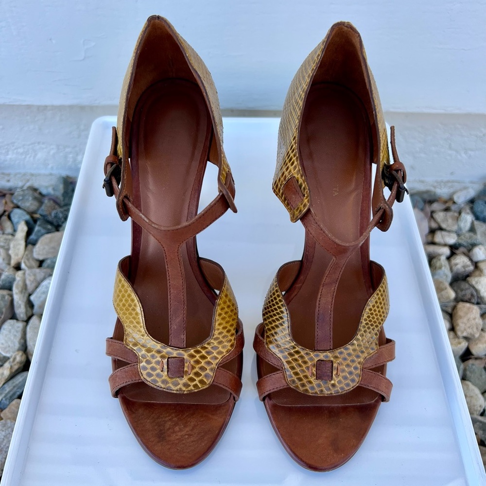 Bottega Veneta cognac/yellow ochre snakeskin + leather heels sz.37